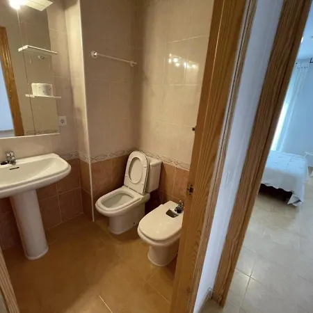 Apartamento Con Piscina Frente Al Mar Apartment *