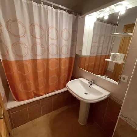 Apartamento Con Piscina Frente Al Mar