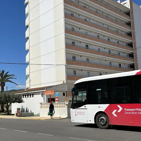 Apartamento En A 3 Minutos Andando A La Playa Con Parking Apartment