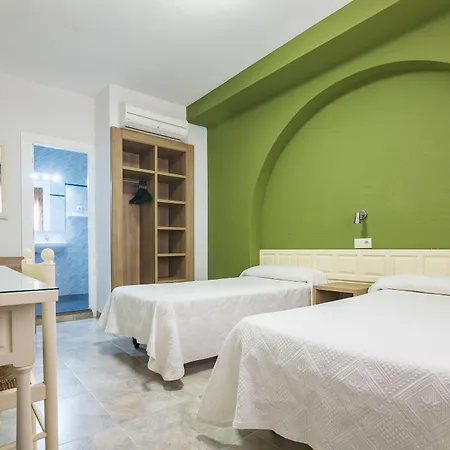 Blason Junior Hotel