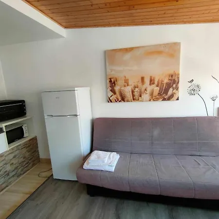 A H Amaika Atico Centro Apartment *