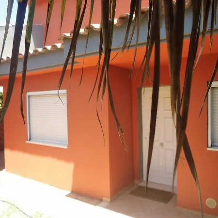 Ciudad Jardin Apartment *