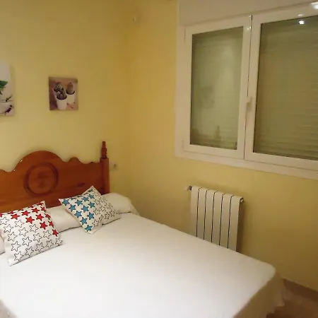 Ciudad Jardin Apartment *