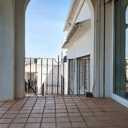 La Cova Apartment *