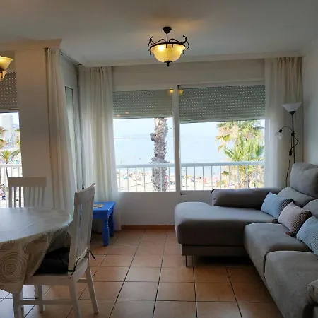 Vista Mar Y Castillo Orangecosta Apartment *