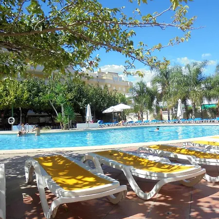 Breima Residencial Lek Apartment