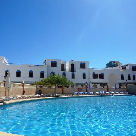 Breima Residencial Lek Apartment *