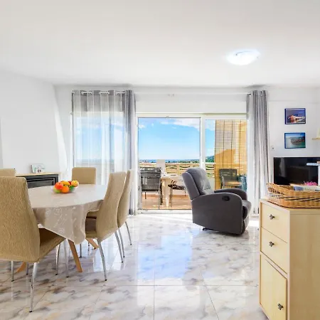 Escudos-2 By Interhome *