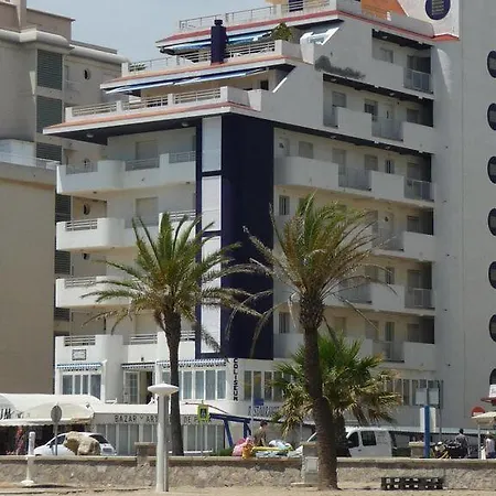 Coliseum Apartment *