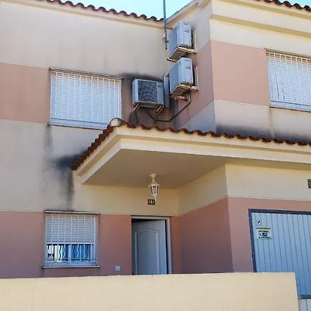 Independiente Con Vistas En Urbanizacion Privada