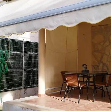 Independiente Con Vistas En Urbanizacion Privada Holiday home