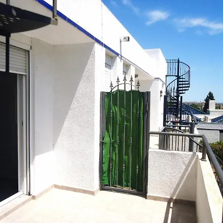 Olivos Residencial Lek Holiday home *