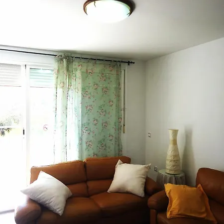 Olivos Residencial Lek Holiday home *