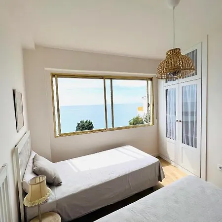 Deluxe Vista Mar Apartment