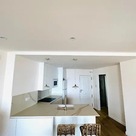 Deluxe Vista Mar Apartment *
