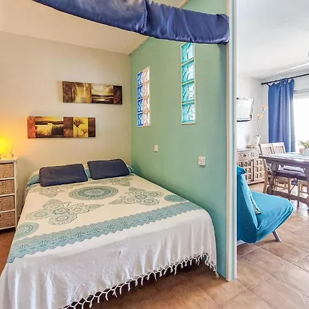 Gorgeous In With Kitchen Apartment