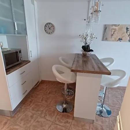Perla Blanca Orange Costa Apartment *