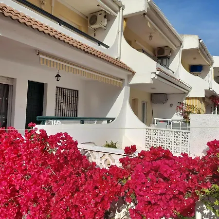 Luna De Penismar Apartment