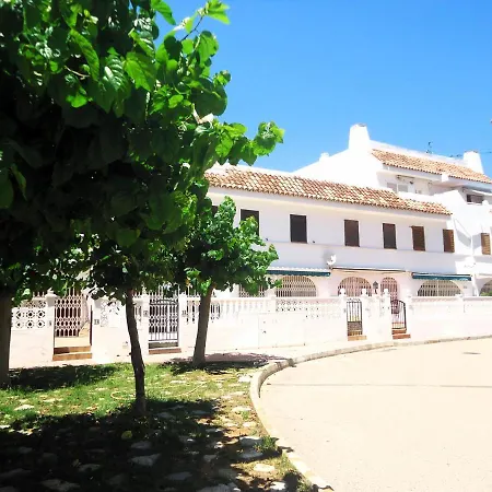 Breima Residencial Lek Apartment *