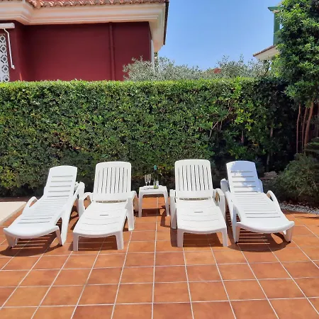 Urbanizacion Miramar Holiday home