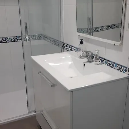 Tipo Estudio A 50m Del Mar, 4 Personas Apartment *