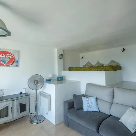 Maison *