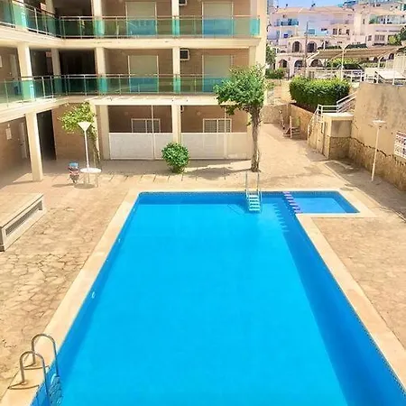 Modern With Pool Close To The Beach. Apartment *