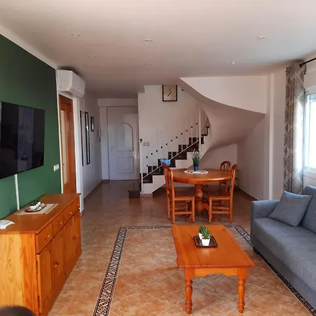 Urbanizacion Miramar Holiday home *