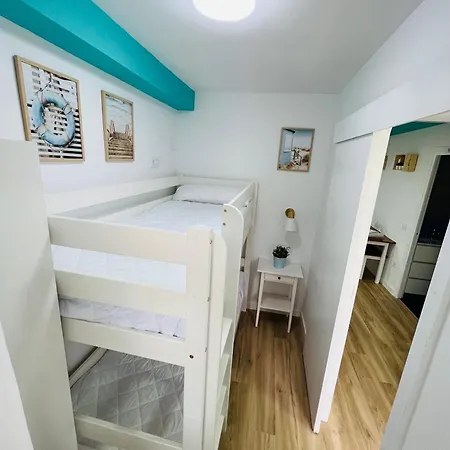 Apartment Nuevo Centrico En Primera Linea De Playa Con Vistas Al Mar, Piscina, Aire Acondicionado Y Wifi *
