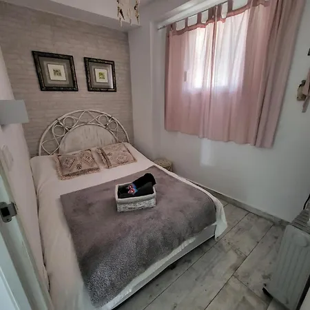 Laura Apartment