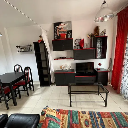 Apartment Siroco Holidays Lek 2/4 *