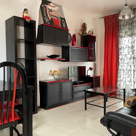 Siroco Holidays Lek 2/4 Apartment *