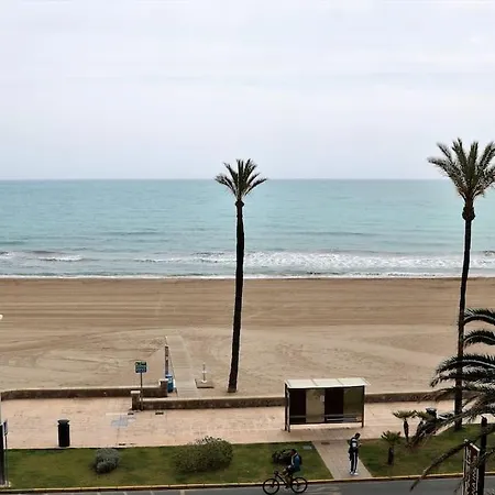 Apto Berta En 1ª Linia De Playa, Piscina Y Parking Privado Apartment