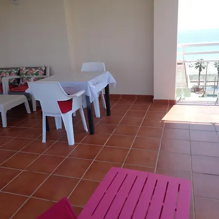 Ada Neptuno Apartamento, Aire Acondicionado, Wifi, Piscinas, Parking Apartment