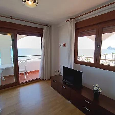 Benedicto Xiii: Beachfront With Parking & Modern Amenities * Peniscola
