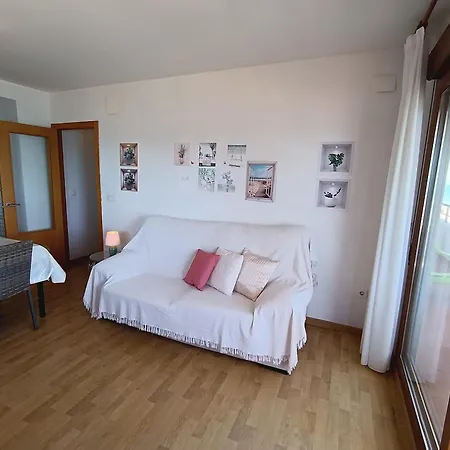 Benedicto Xiii: Beachfront With Parking & Modern Amenities Peniscola