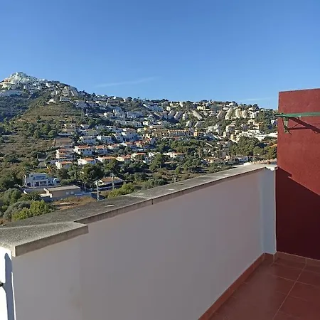 Adosado Con Bonitas Vistas A La Sierra De Irta