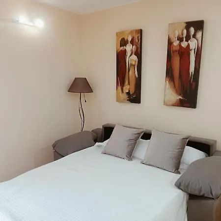 At I En Avenida Papa Luna 78 Apartment *