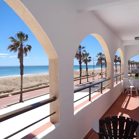 Benedicto Xiii: Beachfront With Parking & Modern Amenities Peniscola