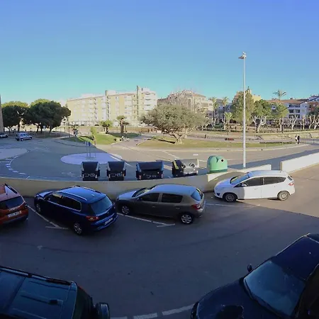 Reformado Con Parking A 1 Minuto De La Playa