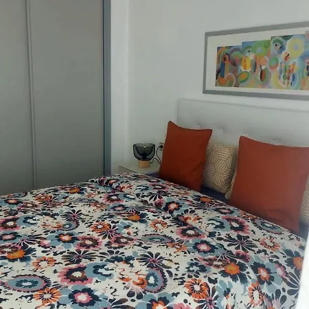 Apartment Superbe Face A La