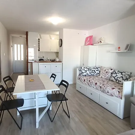 Apartment Blue Primera Linea Urb Penismar I *