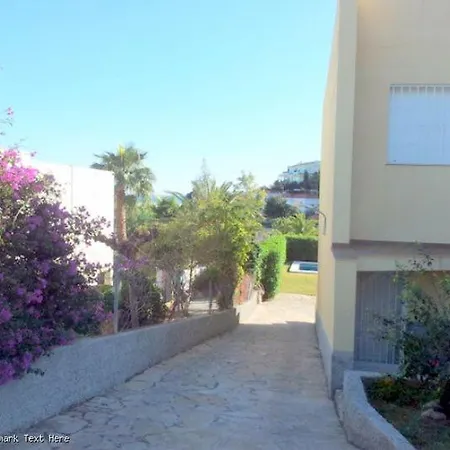 Casa Beatriz Villa *