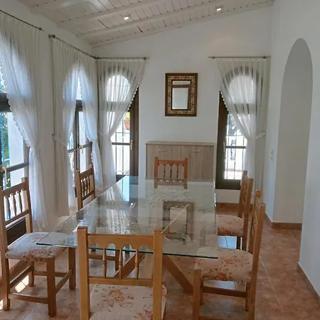 At Stella Con Piscina Privada Holiday home
