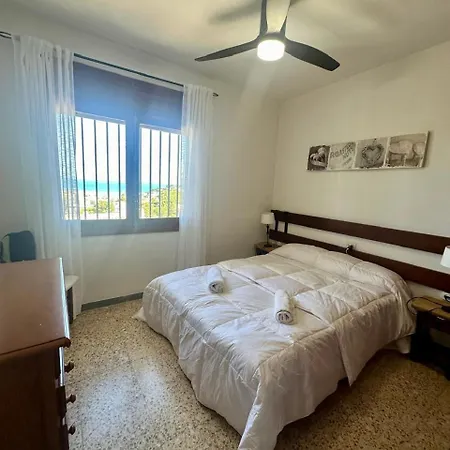 Holiday home Ref 030 *