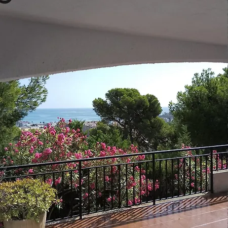 Urmi 5 Holiday home *