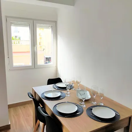 Moderno En Centro, Cerca De La Playa Y El Castillo Papa Luna Apartment *