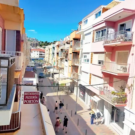 Moderno En Centro, Cerca De La Playa Y El Castillo Papa Luna Apartment