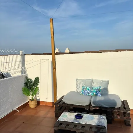 Con Piscina, Barbacoa Y Wifi