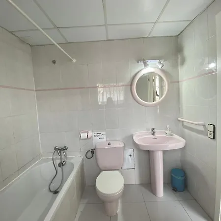 Apartment Con Piscina, Barbacoa Y Wifi *
